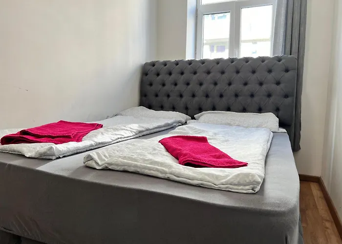 Apartment 15-min To Center, Comfy Private With Shared Wc & Kitchen Vienna